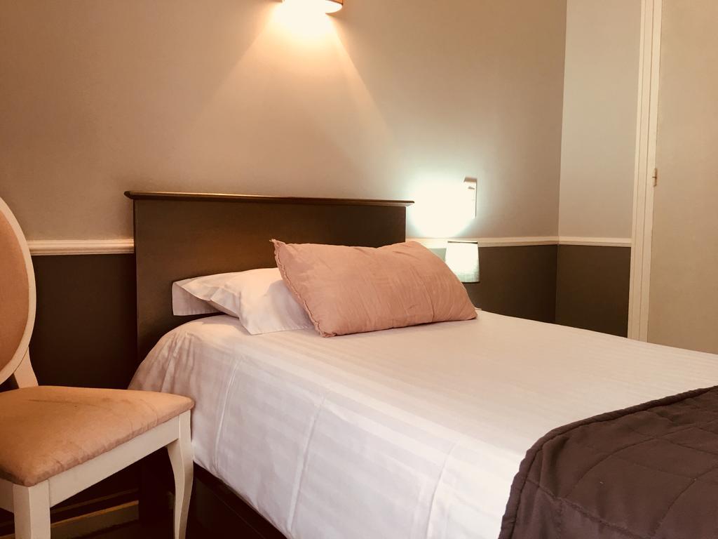 Hotel Moderne Tours Kültér fotó